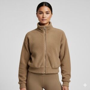 Gymshark Jacket Womens Medium Tan Teddy Whitney Eyelash Knit Long Sleeve Zip